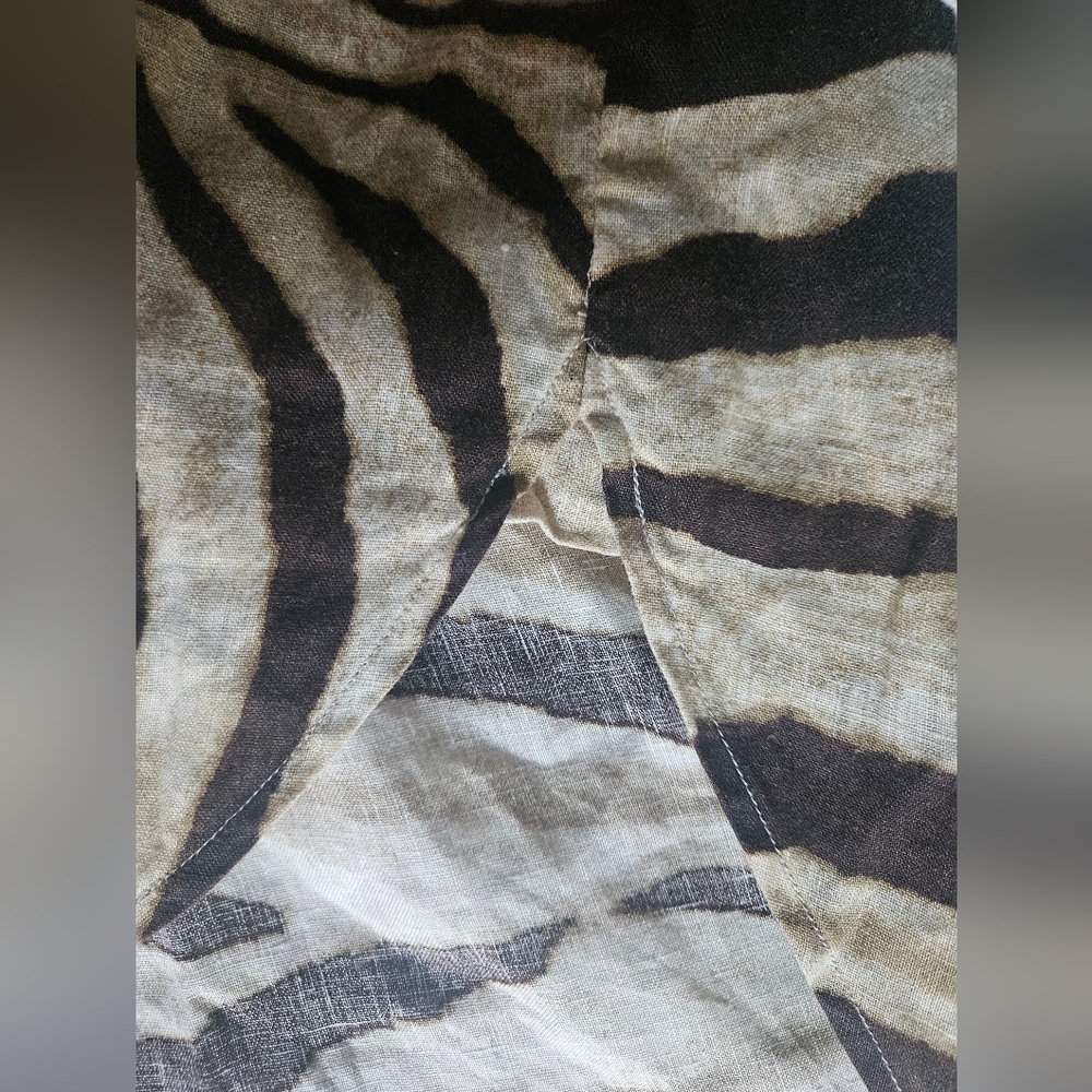 LAUREN RALPH LAUREN Relaxed Fit Zebra-Print Linen Shirt | SZ S - Picture 7 of 14